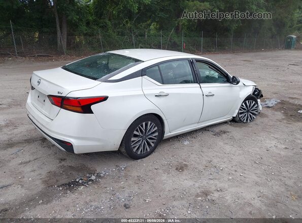 1N4BL4DV7RN421281 2024 NISSAN ALTIMA White Задня права чверть
