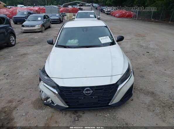1N4BL4DV7RN421281 2024 NISSAN ALTIMA White Вид панелі приладів
