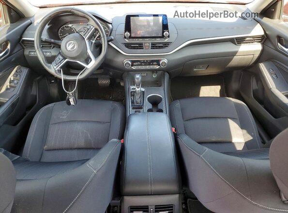 1N4BL4DV8KC132489 2019 NISSAN ALTIMA Красный Вид панели приборов