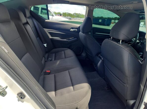 1N4BL4DV8MN314992 2021 NISSAN ALTIMA White Rear seats view