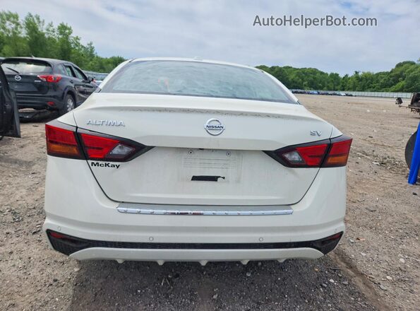 1N4BL4DV8NN377575 2022 NISSAN ALTIMA White Вид ззаду