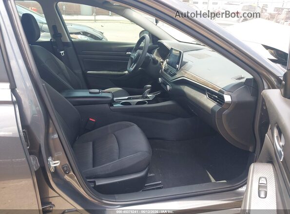 1N4BL4DV8RN310416 2024 NISSAN ALTIMA Gray Vista interior delantera