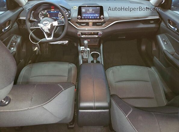 1N4BL4DV8RN433388 2024 NISSAN ALTIMA White Dashboard view