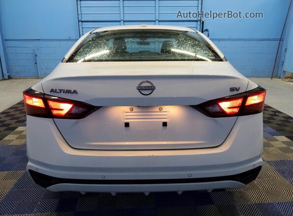 1N4BL4DV8RN433388 2024 NISSAN ALTIMA White 