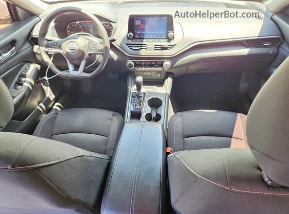 1N4BL4DV9NN342219 2022 NISSAN ALTIMA White Dashboard view