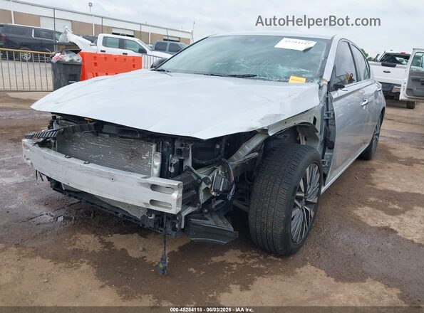1N4BL4DV9RN336104 2024 NISSAN ALTIMA Silver Առջևի ձախ երեք քառորդ տեսարան