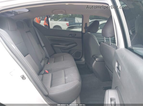 1N4BL4DV9RN336104 2024 NISSAN ALTIMA Silver VIN կոդի պիտակի տեսք