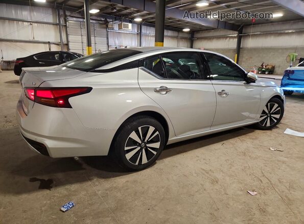 1N4BL4DVXKC125804 2019 NISSAN ALTIMA White Rear right