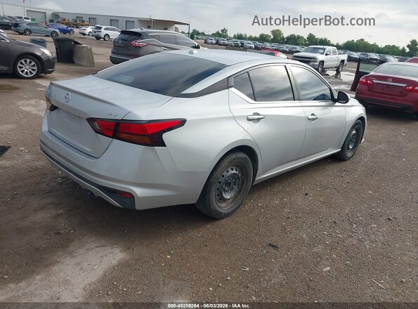 1N4BL4DVXNN331102 2022 NISSAN ALTIMA Silver Tył prawy