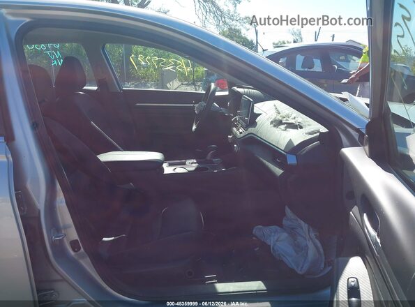 1N4BL4DVXNN385452 2022 NISSAN ALTIMA Silver Вид салону спереду