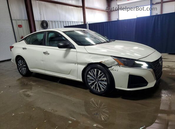 1N4BL4DVXSN400155 2025 NISSAN ALTIMA White Delantero derecho