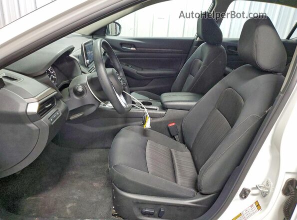 1N4BL4DVXSN400155 2025 NISSAN ALTIMA White Vista interior delantera