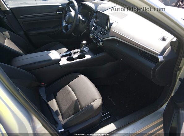 1N4BL4DVXSN423306 2025 NISSAN ALTIMA Silver Սալոնի դիմացի տեսք
