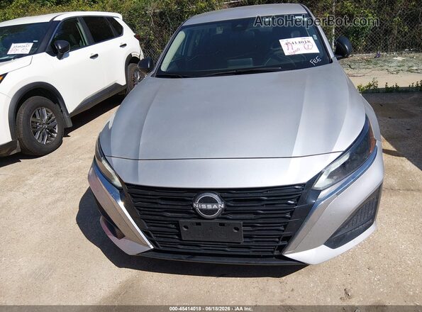 1N4BL4DVXSN423306 2025 NISSAN ALTIMA Silver Սարքավորումների վահանակի տեսք