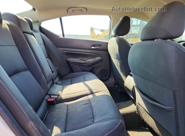 1N4BL4DW2NN355287 2022 NISSAN ALTIMA White Вид задніх сидінь