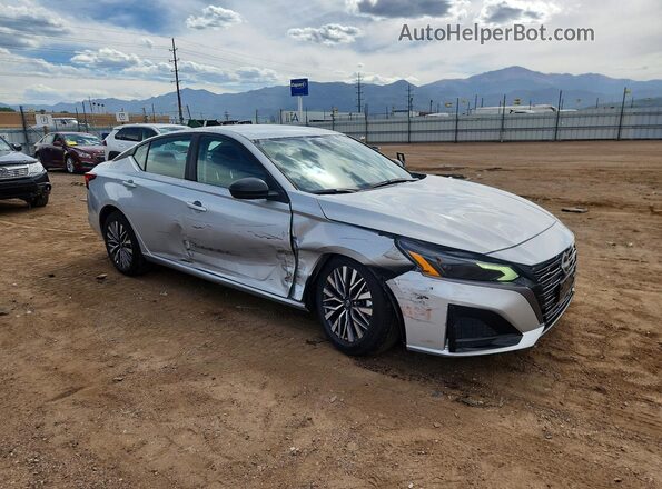 1N4BL4DW4TN308677 2026 NISSAN ALTIMA Серебряный Передняя правая четверть