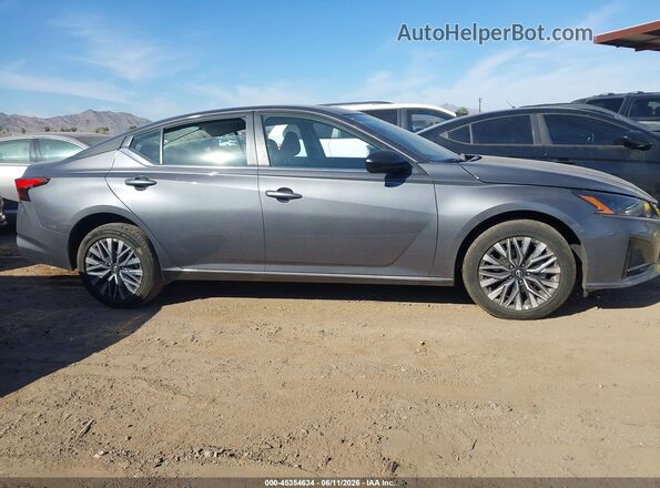 1N4BL4DW5TN304525 2026 NISSAN ALTIMA Gray Սալոնի հետևի տեսք
