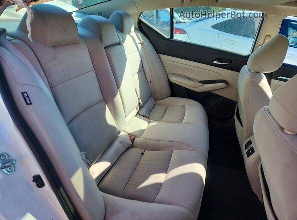 1N4BL4DW8LC251931 2020 NISSAN ALTIMA White Vista de los asientos traseros