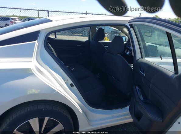 1N4BL4DW9LC263909 2020 NISSAN ALTIMA White Widok naklejki z numerem VIN