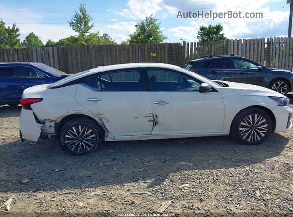 1N4BL4DW9SN359381 2025 NISSAN ALTIMA White Rear interior view