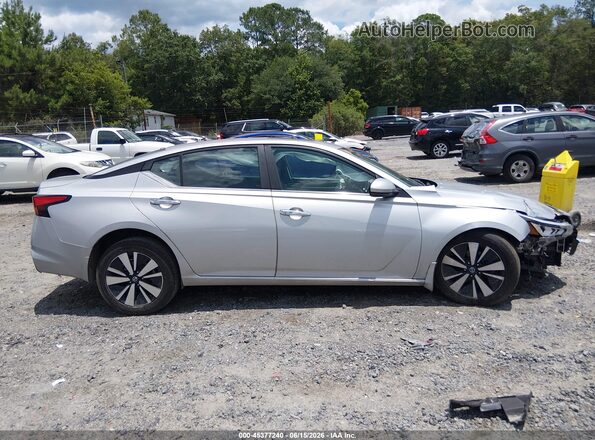1N4BL4DWXMN336176 2021 NISSAN ALTIMA Gray Rear interior view