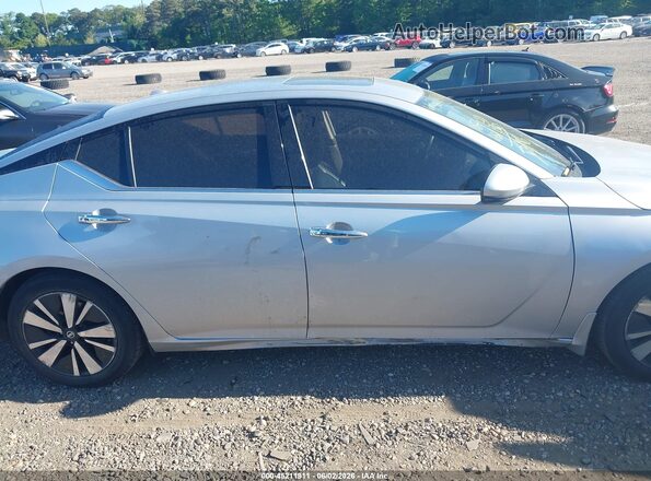 1N4BL4EV0LN322159 2020 NISSAN ALTIMA Silver Rear interior view