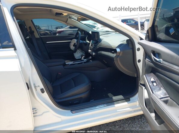 1N4BL4EV0SN427640 2025 NISSAN ALTIMA Белый Вид салона спереди