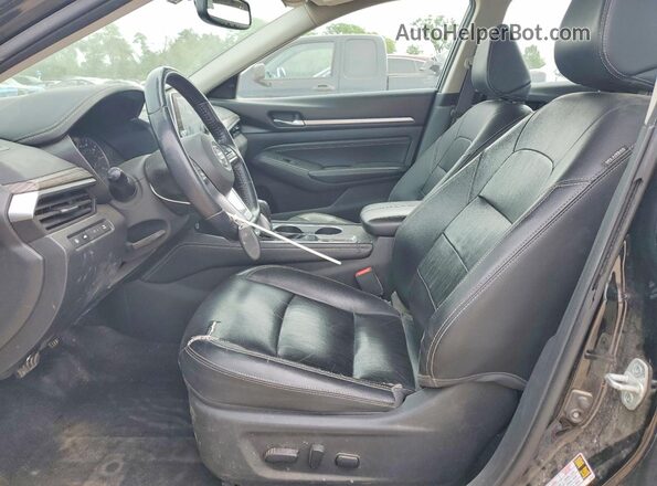 1N4BL4EV6KC192222 2019 NISSAN ALTIMA Черный Вид салона спереди