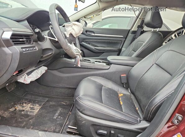 1N4BL4EV6PN418299 2023 NISSAN ALTIMA Burgundy Вид салону спереду