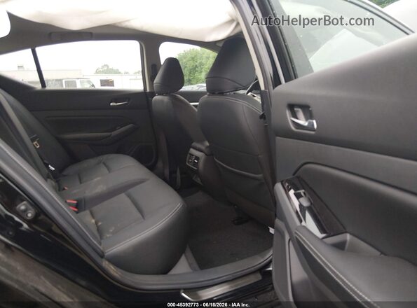 1N4BL4EV6SN313299 2025 NISSAN ALTIMA Black VIN sticker view