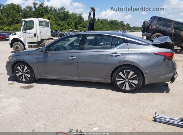 1N4BL4EV8KC191072 2019 NISSAN ALTIMA Gray 360 interior view