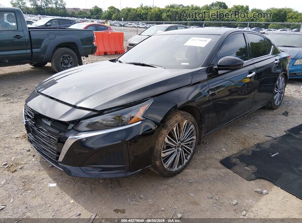 1N4BL4EV9RN358375 2024 NISSAN ALTIMA Black Przód lewy