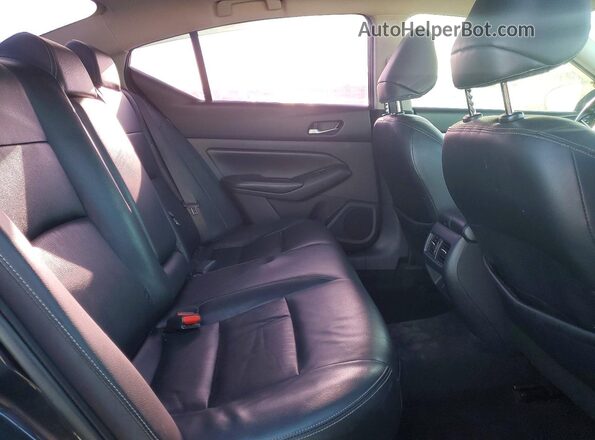 1N4BL4EVXKC195608 2019 NISSAN ALTIMA Gray Rear seats view