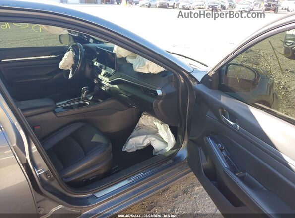 1N4BL4EW0RN338038 2024 NISSAN ALTIMA Gray Widok wnętrza z przodu