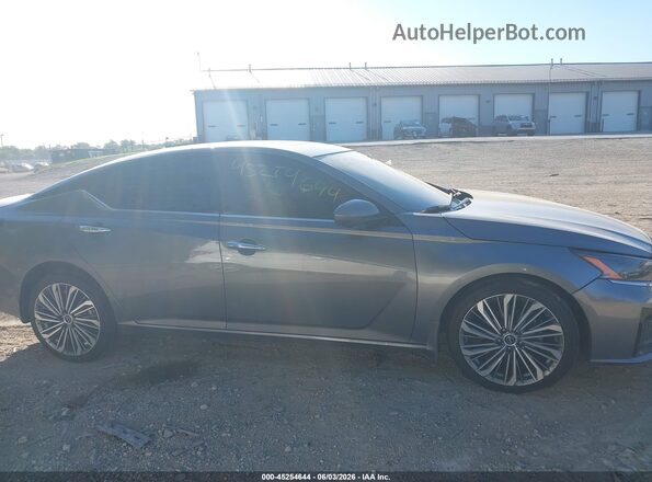 1N4BL4EW0RN338038 2024 NISSAN ALTIMA Gray Widok zestawu wskaźników