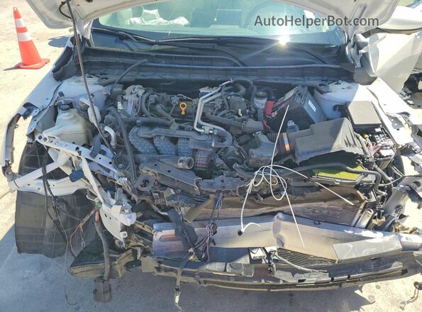 1N4BL4EW2RN353169 2024 NISSAN ALTIMA White Вид задньої частини салону