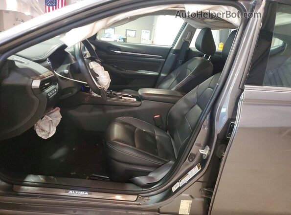 1N4BL4FW5MN390725 2021 NISSAN ALTIMA Gray Front interior view