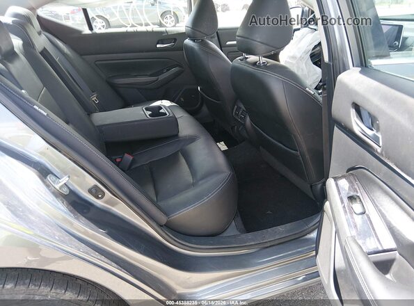 1N4BL4FW6LC117643 2020 NISSAN ALTIMA Black VIN sticker view