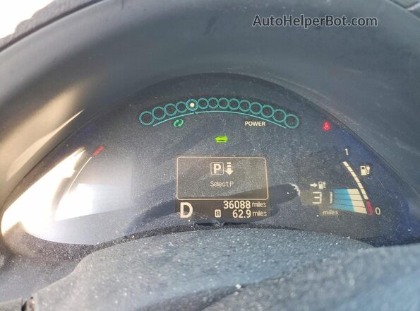 1N4BZ0CP0HC310284 2017 NISSAN LEAF Silver Սարքավորումների վահանակի տեսք