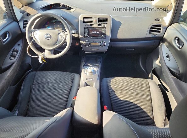 1N4BZ0CP2HC301571 2017 NISSAN LEAF Коричневый Вид панели приборов
