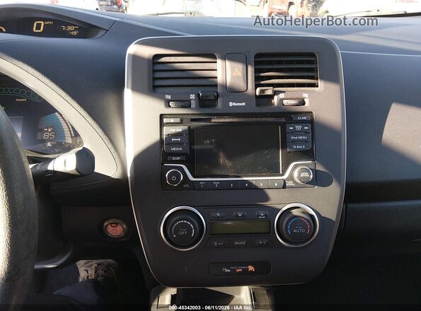 1N4BZ0CP6HC304361 2017 NISSAN LEAF Silver 