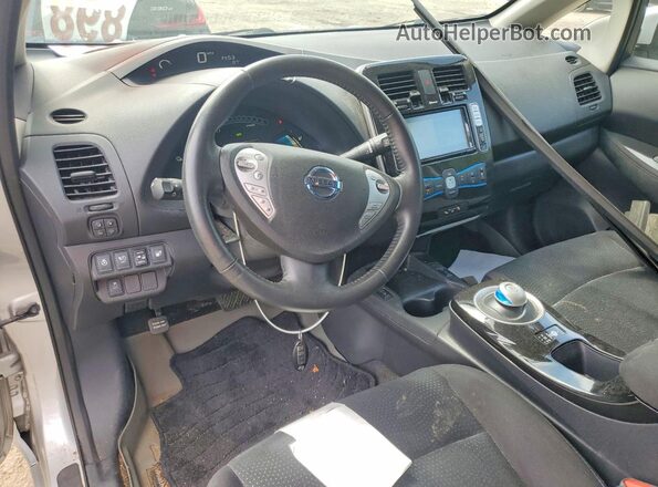 1N4BZ0CP8GC314596 2016 NISSAN LEAF Silver Dashboard view