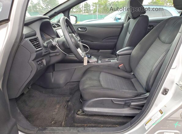1N4BZ1BPXLC308039 2020 NISSAN LEAF Silver Widok wnętrza z przodu