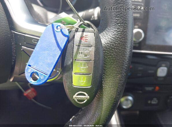1N4BZ1CP2KC310395 2019 NISSAN LEAF Silver Vista del salpicadero