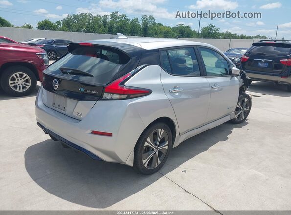 1N4BZ1CP2KC310395 2019 NISSAN LEAF Silver Trasero derecho