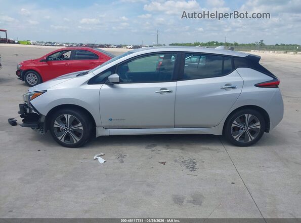 1N4BZ1CP2KC310395 2019 NISSAN LEAF Silver Vista interior de 360 grados