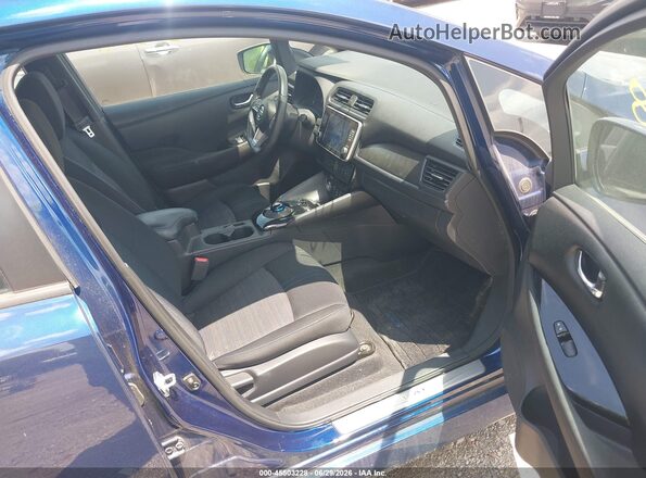 1N4BZ1CP3KC313211 2019 NISSAN LEAF Blue Вид салону спереду