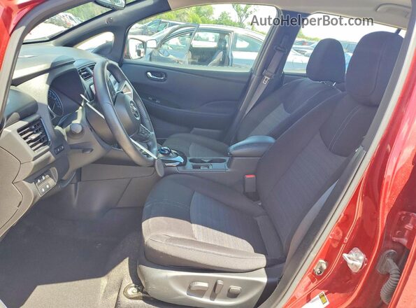 1N4BZ1CP4KC320961 2019 NISSAN LEAF Red Вид салону спереду