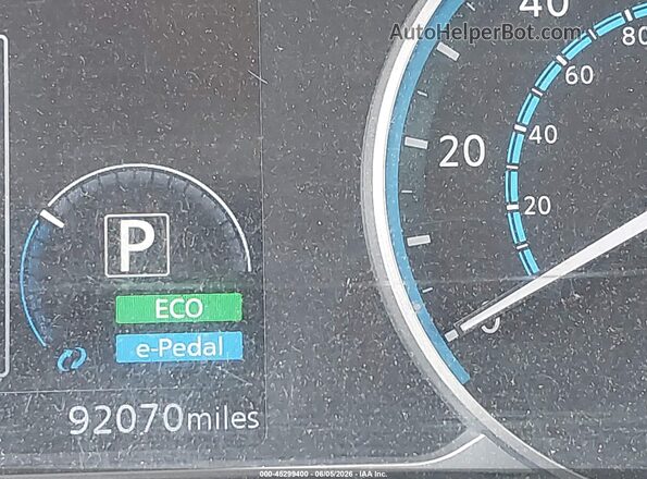 1N4BZ1CP8KC316735 2019 NISSAN LEAF Blue Widok wnętrza z tyłu
