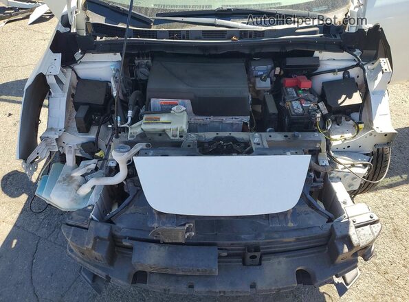 1N4BZ1CP9KC321538 2019 NISSAN LEAF White Rear interior view
